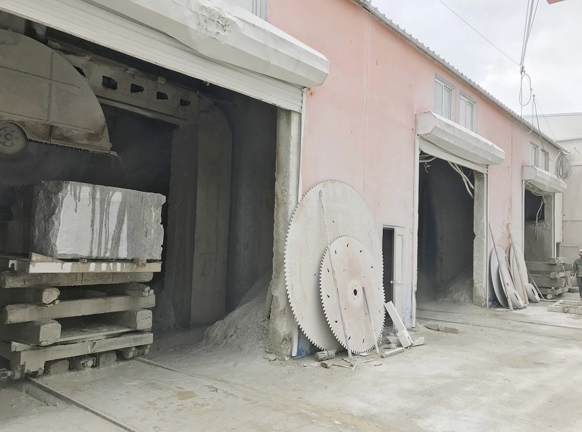 生產(chǎn)設(shè)備