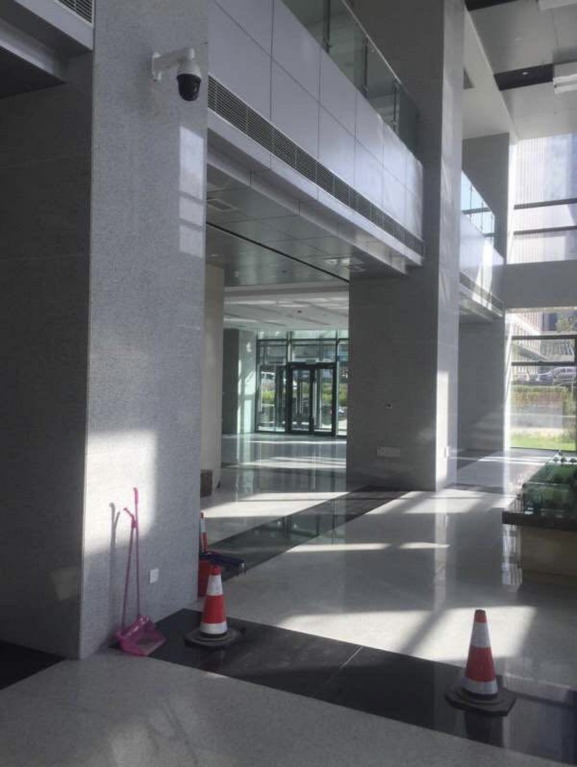 烏魯木齊管委會辦公樓山東白麻1